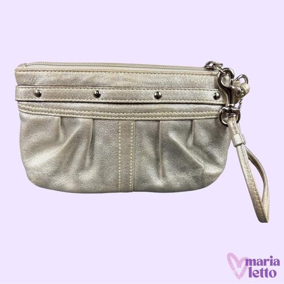 Coach Metallic Silver Wristlet with Hang Tag, EUC 🩶 - Picture 5 of 11